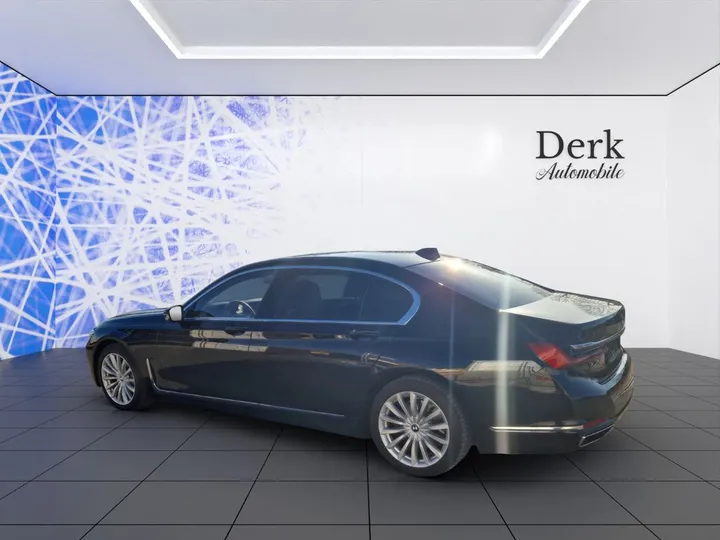 BMW 740
