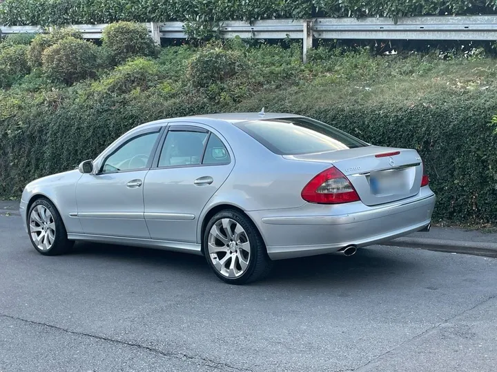 Mercedes-Benz E 280
