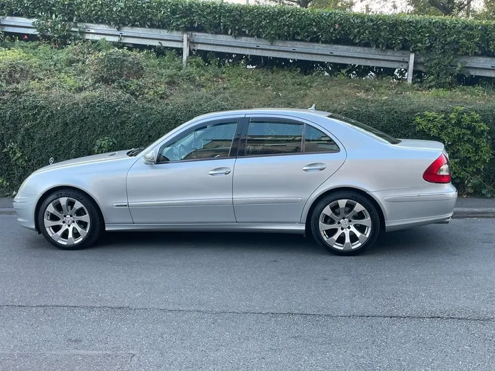 Mercedes-Benz E 280