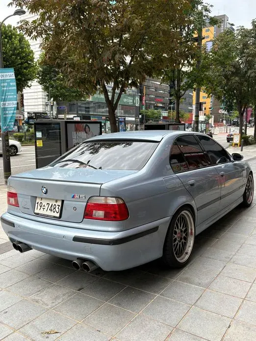 BMW M5