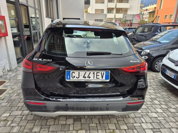 Mercedes-Benz GLA 250