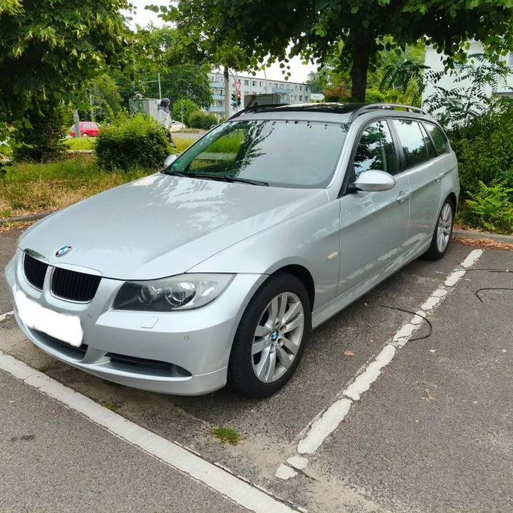 BMW 320