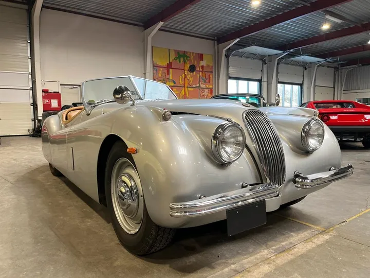Jaguar XK