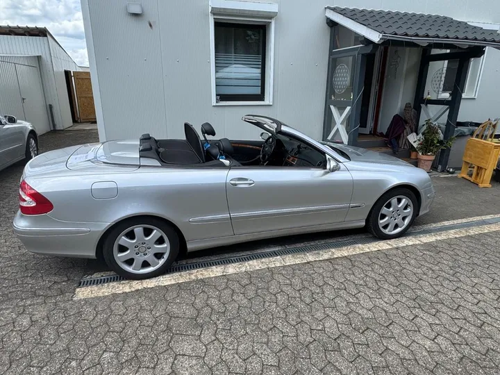 Mercedes-Benz CLK 200