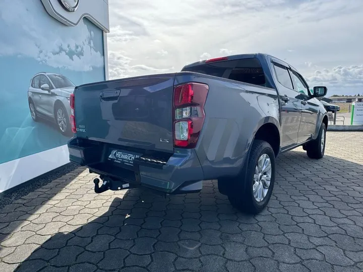 Isuzu D-Max