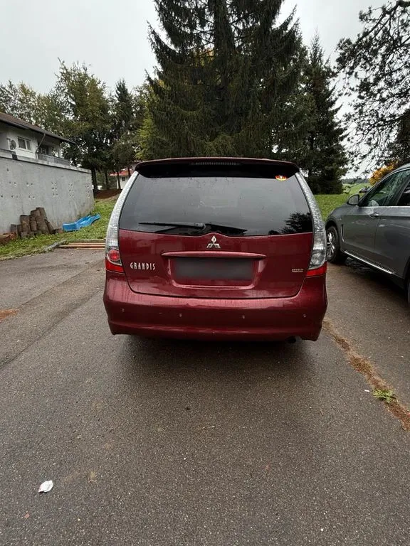 Mitsubishi Grandis
