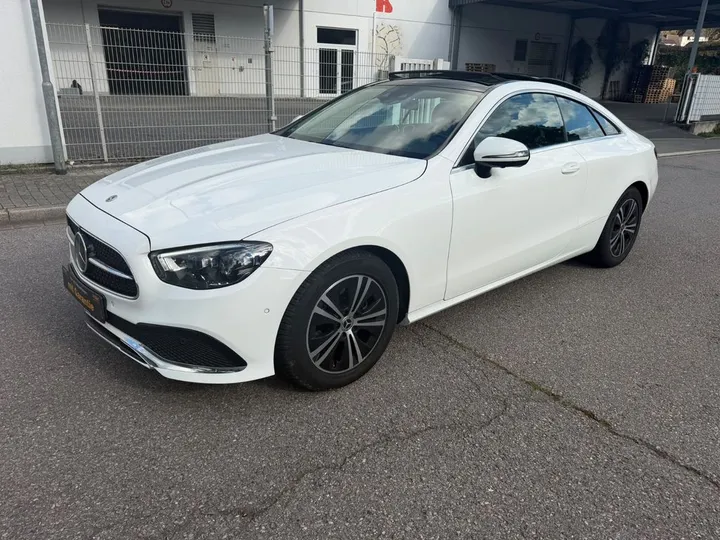 Mercedes-Benz E 220