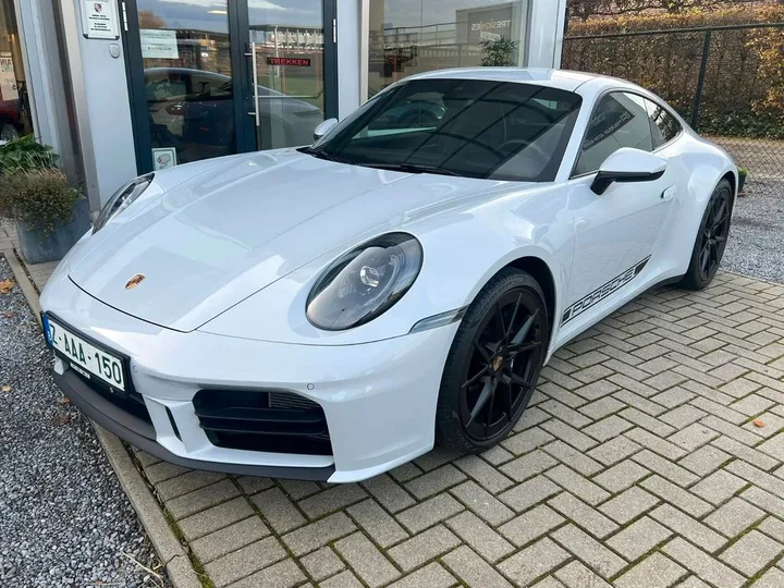 Porsche 992