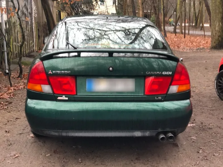 Mitsubishi Carisma
