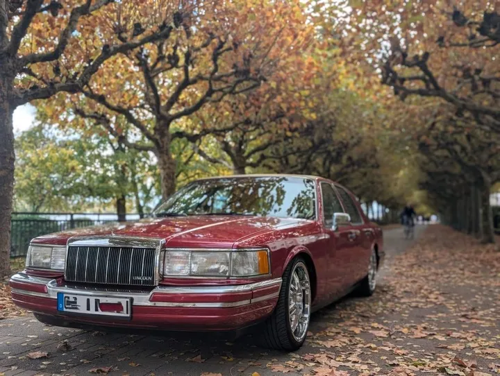 Lincoln Town Car