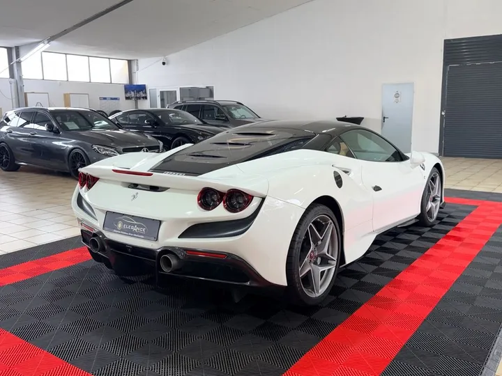 Ferrari F8