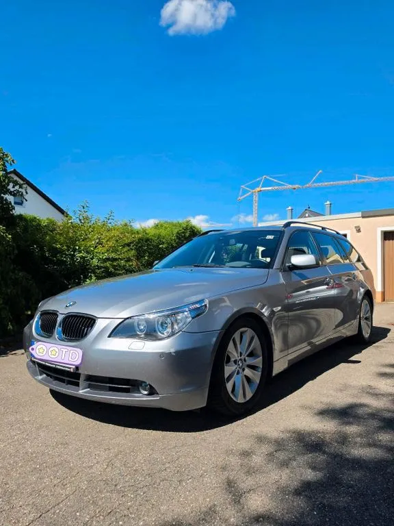 BMW 525