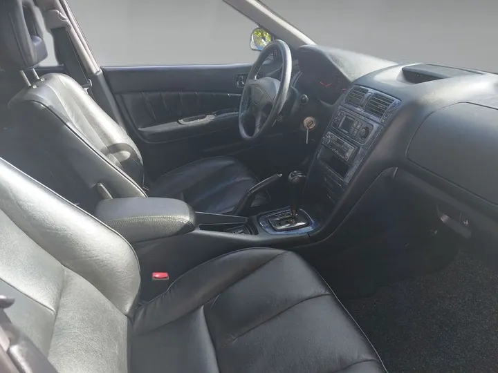Mitsubishi Galant