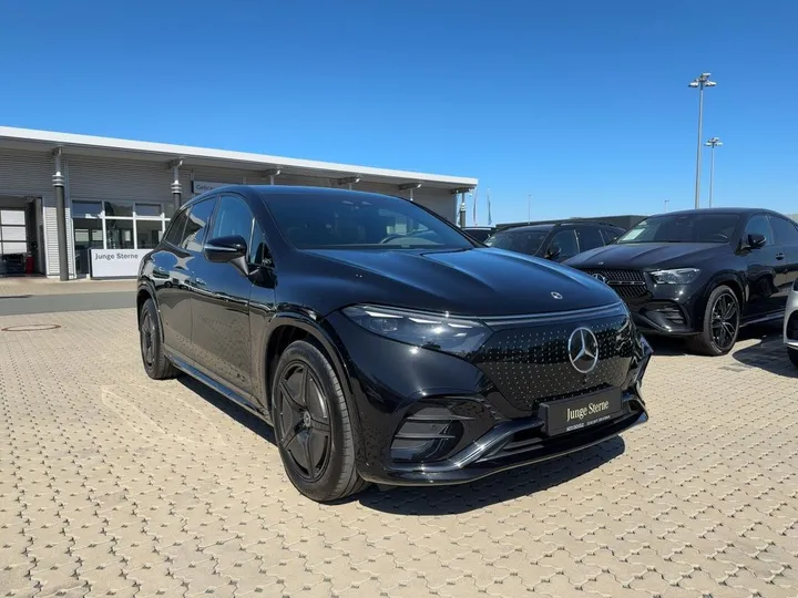 Mercedes-Benz EQS SUV