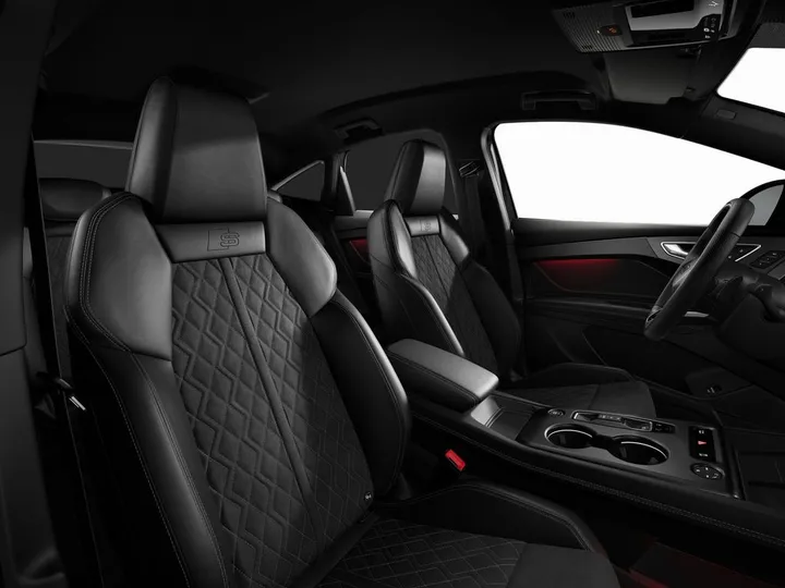 Audi Q4