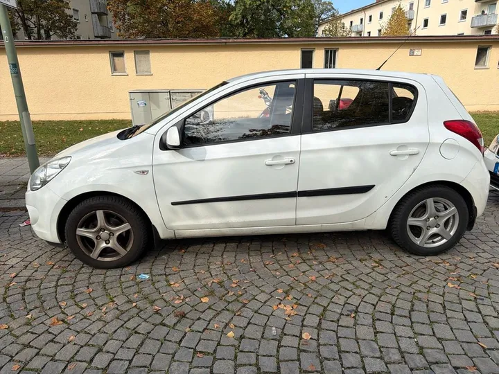 Hyundai i20