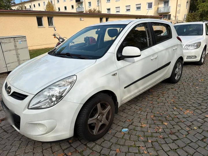 Hyundai i20
