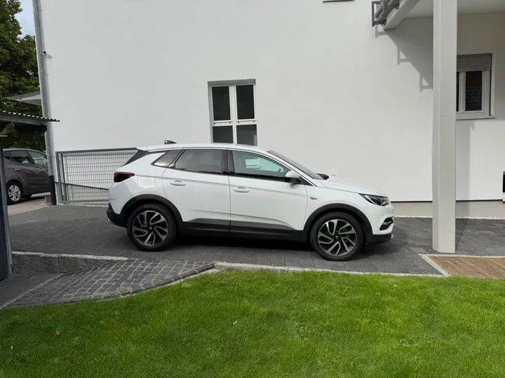 Opel Grandland (X)