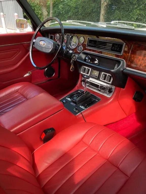 Jaguar XJ6