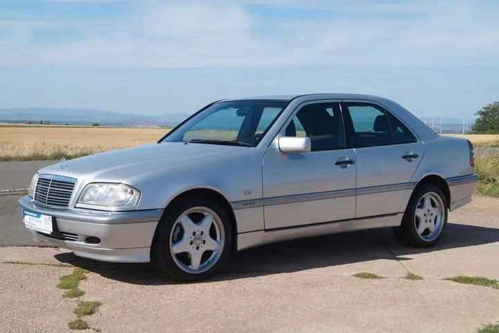 Mercedes-Benz C 180
