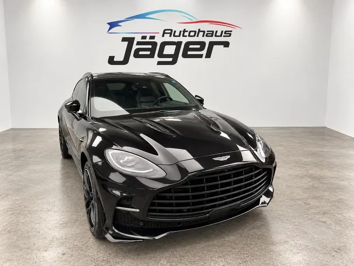 Aston Martin DBX