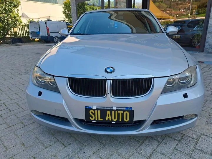 BMW 320