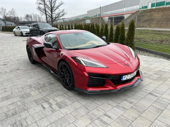 Corvette C8