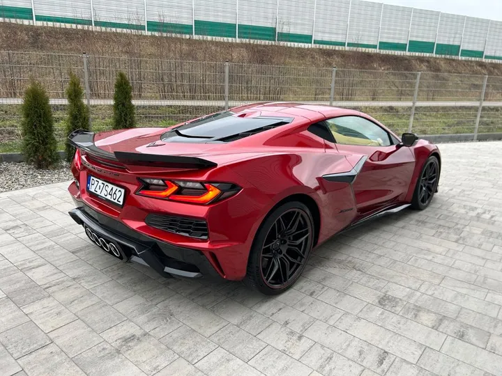 Corvette C8