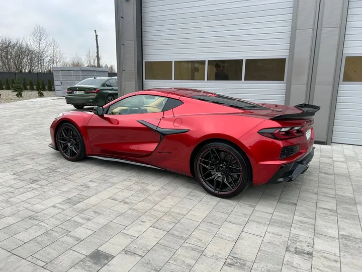 Corvette C8