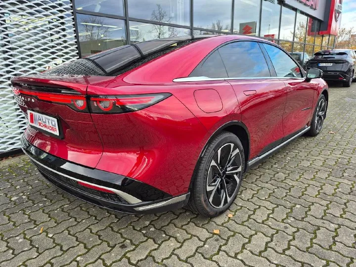 Mazda 6e