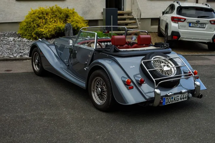 Morgan Plus 4