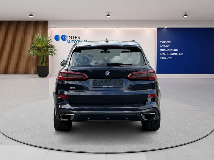 BMW X5 M50
