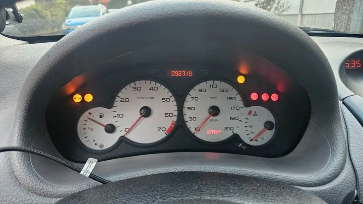 Peugeot 206