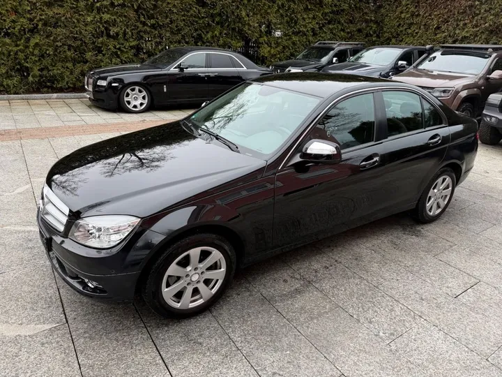 Mercedes-Benz C 200
