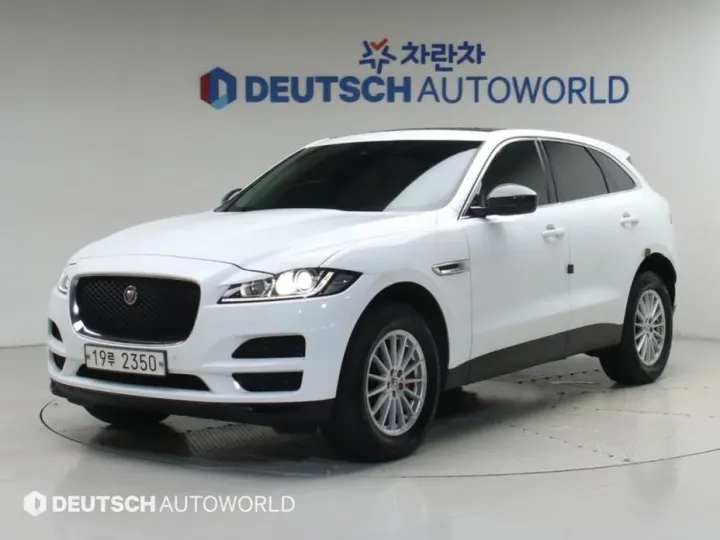 Jaguar F-PACE