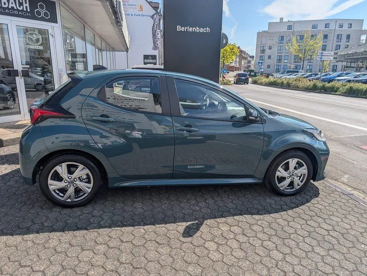Mazda 2 Hybrid
