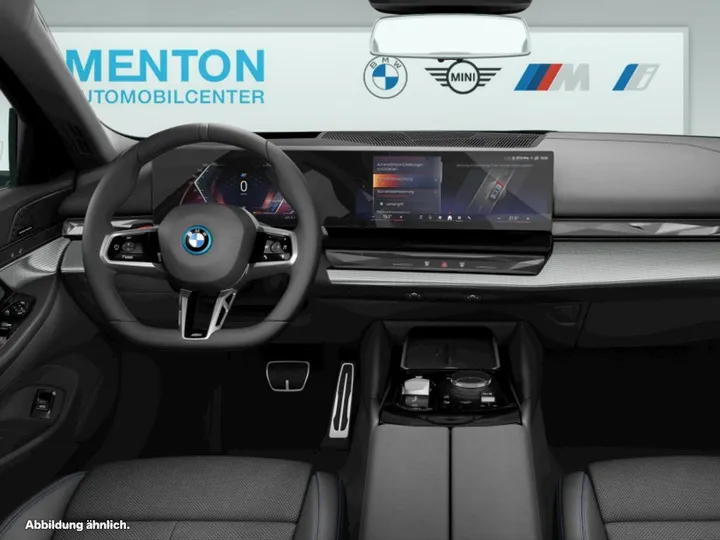 BMW i5