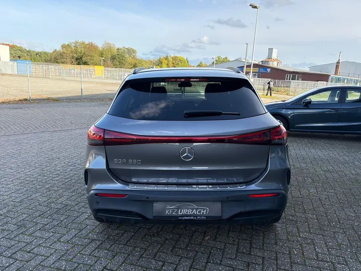 Mercedes-Benz EQA