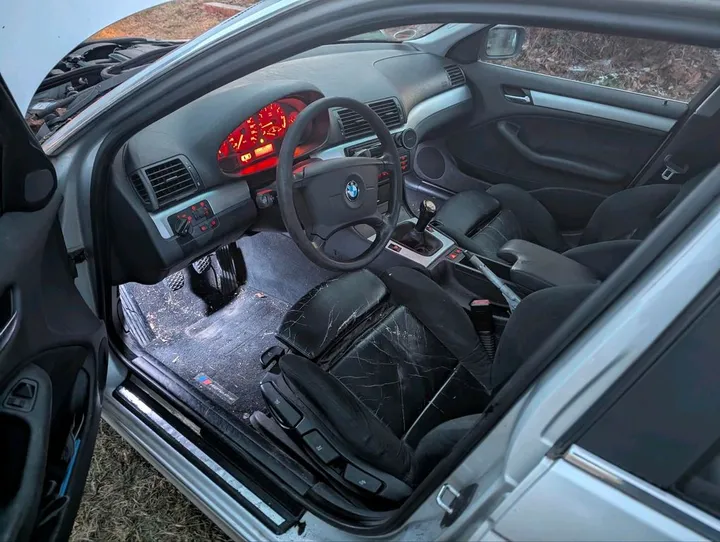 BMW 320