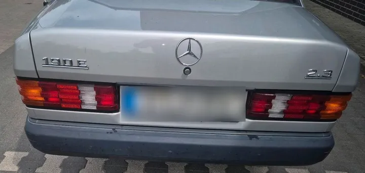 Mercedes-Benz 190