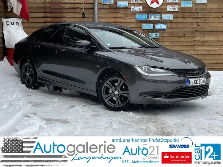 Chrysler 200