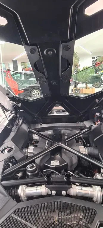 Lamborghini Aventador