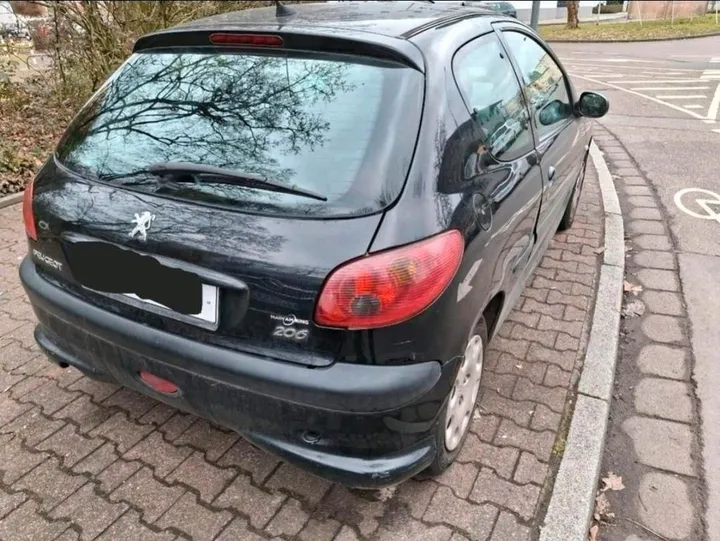 Peugeot 206