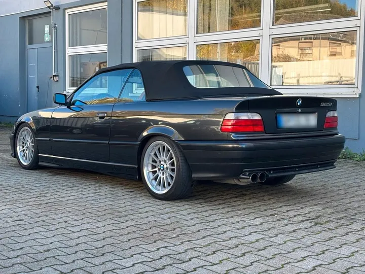 BMW 325
