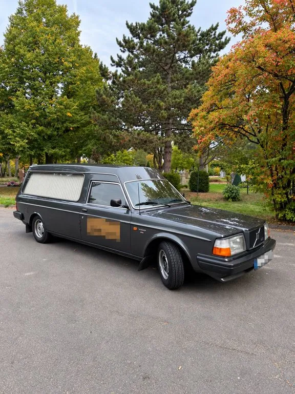 Volvo 245