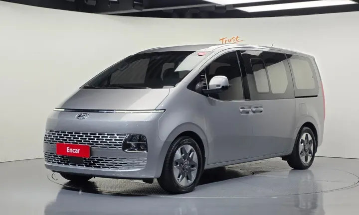 Hyundai Staria