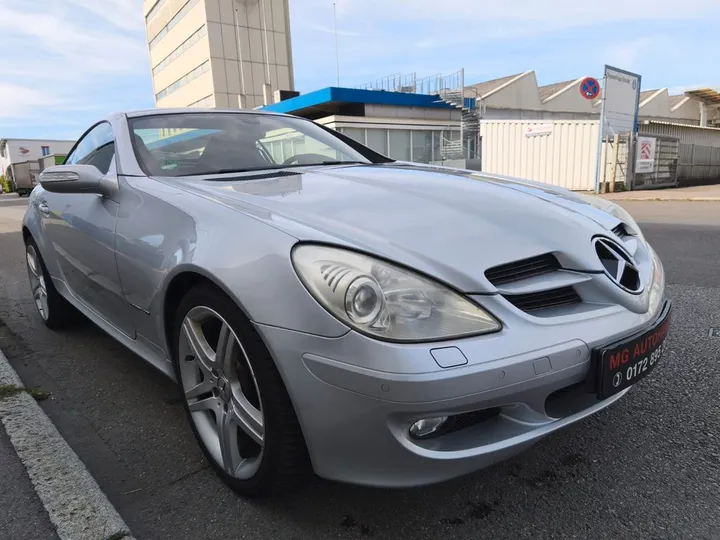 Mercedes-Benz SLK 200