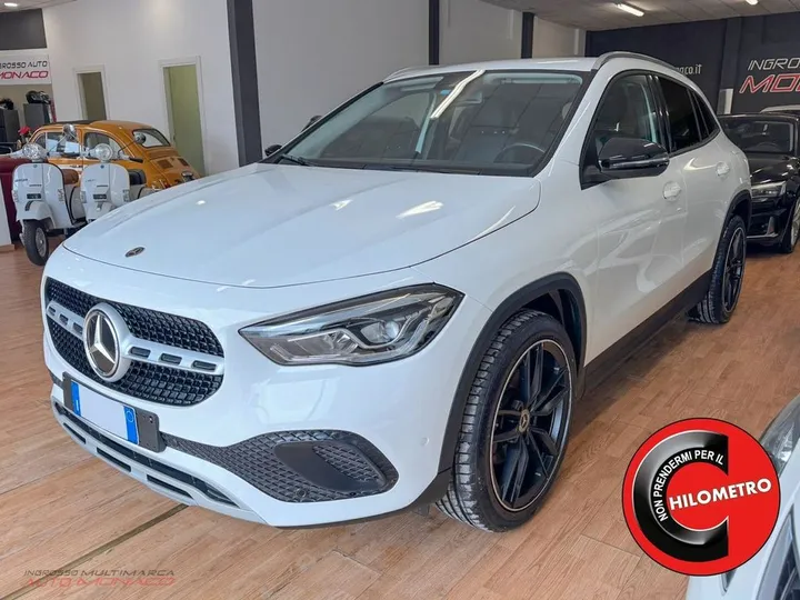 Mercedes-Benz GLA 180