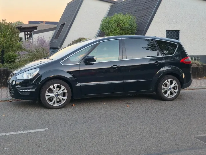 Ford S-Max