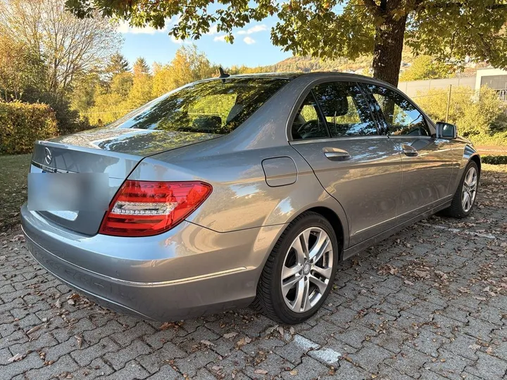 Mercedes-Benz C 180